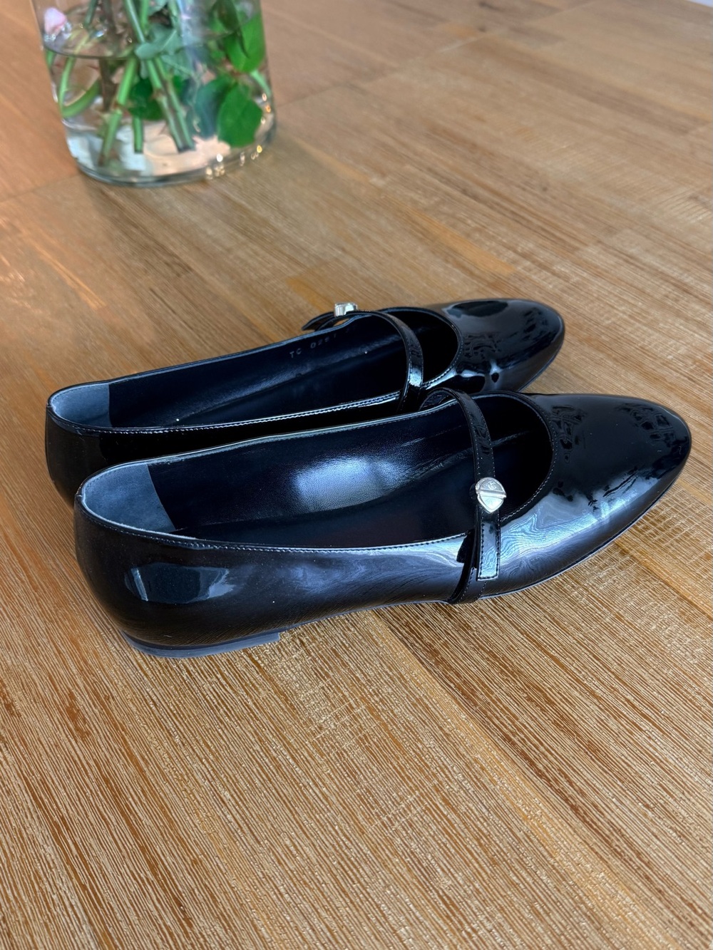 Louis Vuitton Black Patent Mary Jane Flats with Heart Accent